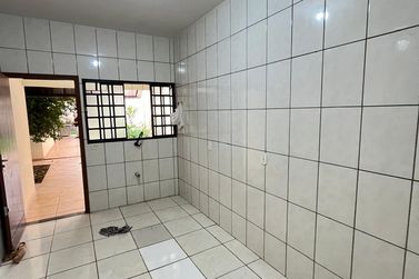Casa &agrave; venda - 245m&sup2; - Zona II