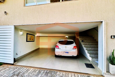 Apartamento &agrave; venda - 280m&sup2; - Zona II