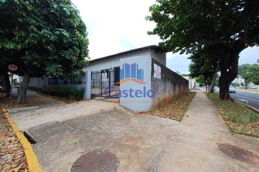 Sala Comercial &agrave; venda - 140m&sup2; - Zona VII