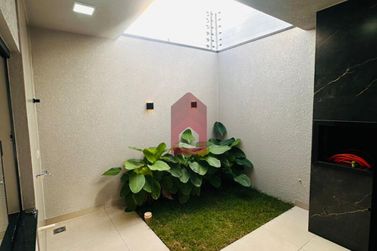 Casa &agrave; venda - Jardim Portugal