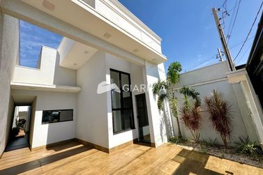 Casa &agrave; venda - 111m&sup2; - JARDIM GISELA