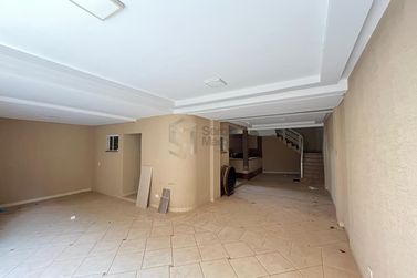 Sobrado &agrave; venda - 247m&sup2; - Zona VI