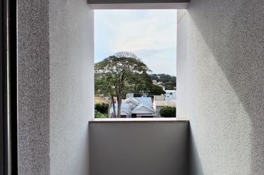 Apartamento para alugar - 68m&sup2; - ZONA III