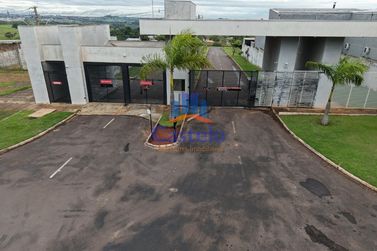 Terreno &agrave; venda - 2500m&sup2; - Ch&aacute;caras de Lazer Lagoa Dourada