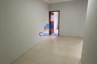 Casa &agrave; venda - 70m&sup2; - Jardim San Martim