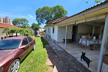 Terreno &agrave; venda - 140m&sup2; - Zona III