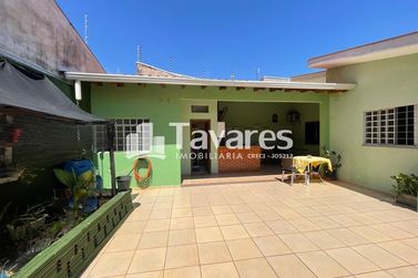 Casa &agrave; venda - 156m&sup2; - Parque San Remo I