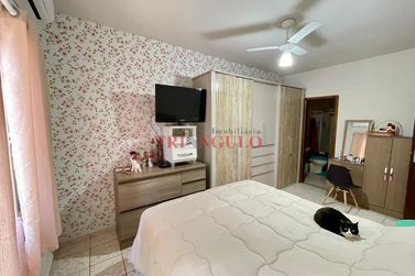 Casa &agrave; venda - 130m&sup2; - JARDIM PETROPOLIS
