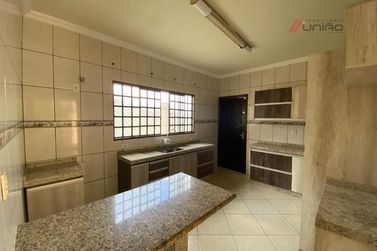 Casa &agrave; venda - 142m&sup2; - Jardim Imperial II