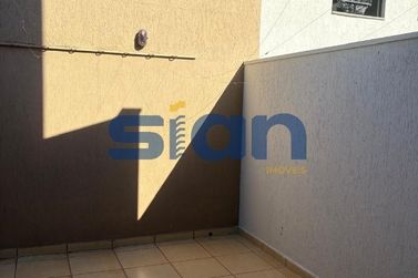 Casa para alugar - 350m&sup2; - Zona III