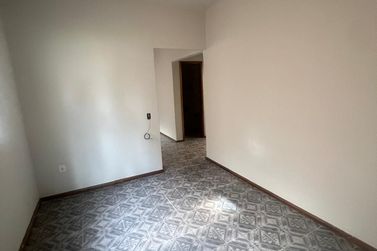 Casa para alugar - 80m&sup2; - Zona VII
