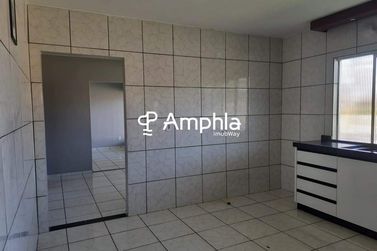 Casa &agrave; venda - 200m&sup2; - Centro