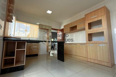 Casa &agrave; venda - 324m&sup2; - Jardim Campo Belo