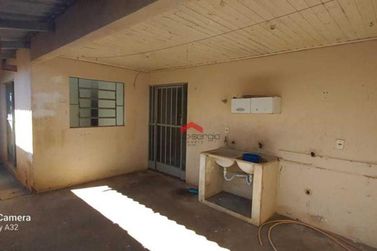 Casa &agrave; venda - 70m&sup2; - Conjunto Residencial Ouro Branco