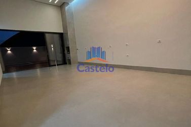 Casa &agrave; venda - 200m&sup2; - Zona II