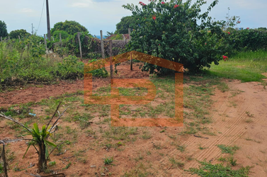 Ch&aacute;cara &agrave; venda - 21000m&sup2; - Zona Rural