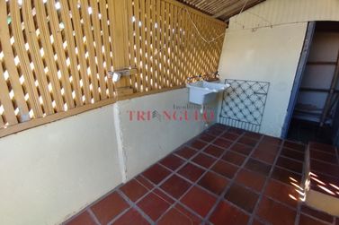 Casa para alugar - JARDIM PRIMAVERA