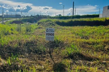 Terreno &agrave; venda - 222m&sup2; - Parque Onix