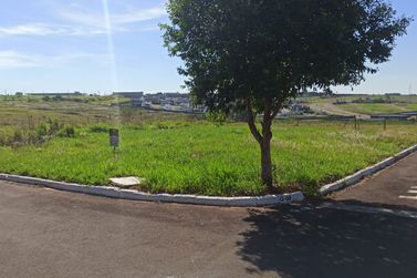 Terreno &agrave; venda - 302m&sup2; - Parque Metropolitano