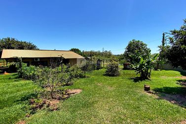 Ch&aacute;cara &agrave; venda - 160m&sup2; - Jardim Pac&iacute;fico