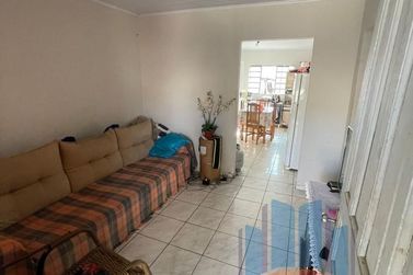 Casa &agrave; venda - 70m&sup2; - Parque 1&ordm; de Maio