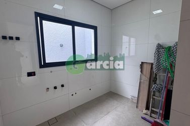 Casa &agrave; venda - 181m&sup2; - ZONA II