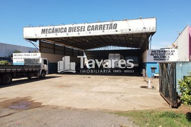 Sal&atilde;o Comercial &agrave; venda - 950m&sup2; - Parque Industrial