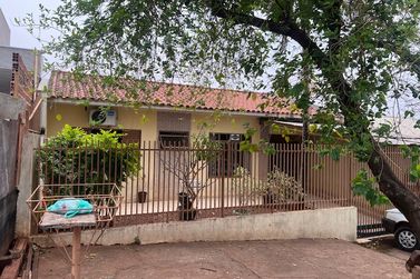 Casa &agrave; venda - 130m&sup2; - Jardim Imperial