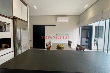 Casa &agrave; venda - 195m&sup2; - PARQUE CIDADE JARDIM