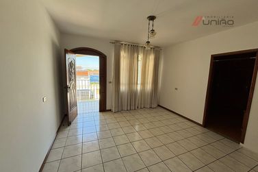 Casa &agrave; venda - 293m&sup2; - Zona Armazem