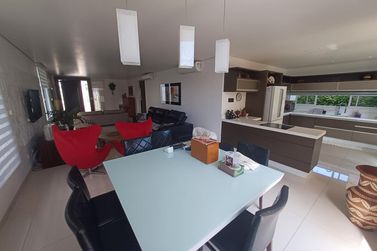 Casa &agrave; venda - 265m&sup2; - Zona III