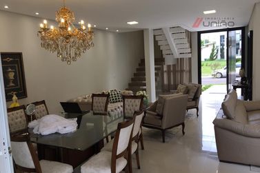 Casa &agrave; venda - 320m&sup2; - Residencial Ecoville