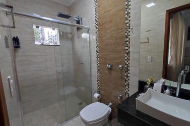 Casa &agrave; venda - 244m&sup2; - Zona V