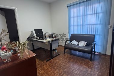 Sobrado &agrave; venda - 238m&sup2; - Zona 2