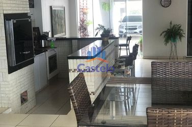 Casa &agrave; venda - 320m&sup2; - Jardim San Fernando