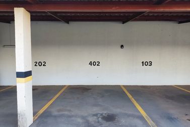 Apartamento para alugar - 49m&sup2; - ZONA III