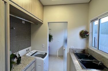 Casa &agrave; venda - 419m&sup2; - Jd Veleiros