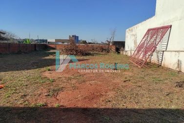 Terreno &agrave; venda - 216m&sup2; - Jardim Colibri