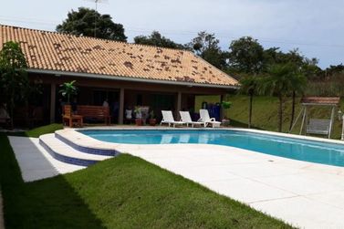 Ch&aacute;cara &agrave; venda - 4999m&sup2; - Estrada Zauna