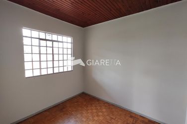 Casa &agrave; venda - 200m&sup2; - JARDIM SANTA MARIA