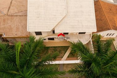 Sobrado &agrave; venda - 316m&sup2; - Zona II