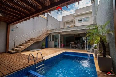 Sobrado &agrave; venda - 225m&sup2; - Jardim Petr&oacute;polis