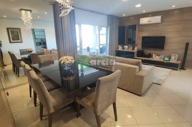 Apartamento &agrave; venda - 131m&sup2; - Zona I