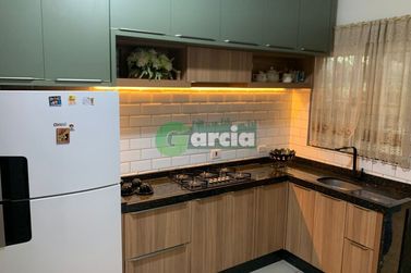 Casa &agrave; venda - 100m&sup2; - Parque das Jaboticabeiras