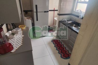Apartamento &agrave; venda - 53m&sup2; - Zona III
