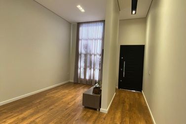 Casa &agrave; venda - 209m&sup2; - Parque de Oliveiras