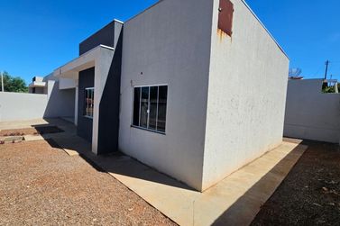 Casa &agrave; venda - 102m&sup2; - JARDIM SANTA CRUZ