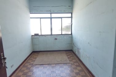 Sal&atilde;o Comercial para alugar - 150m&sup2; - Centro