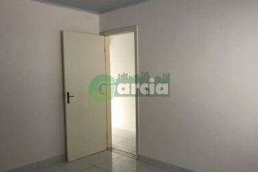 Casa &agrave; venda - 75m&sup2; - Zona III