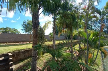 Fazenda &agrave; venda - 2500m&sup2; - Sa&iacute;da Para Serra dos Dourados